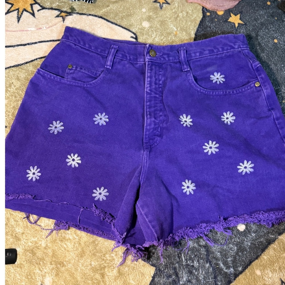 NY Line Purple Daisy Floral High Waisted Denim Shorts Raw Hem Made in USA Large‎